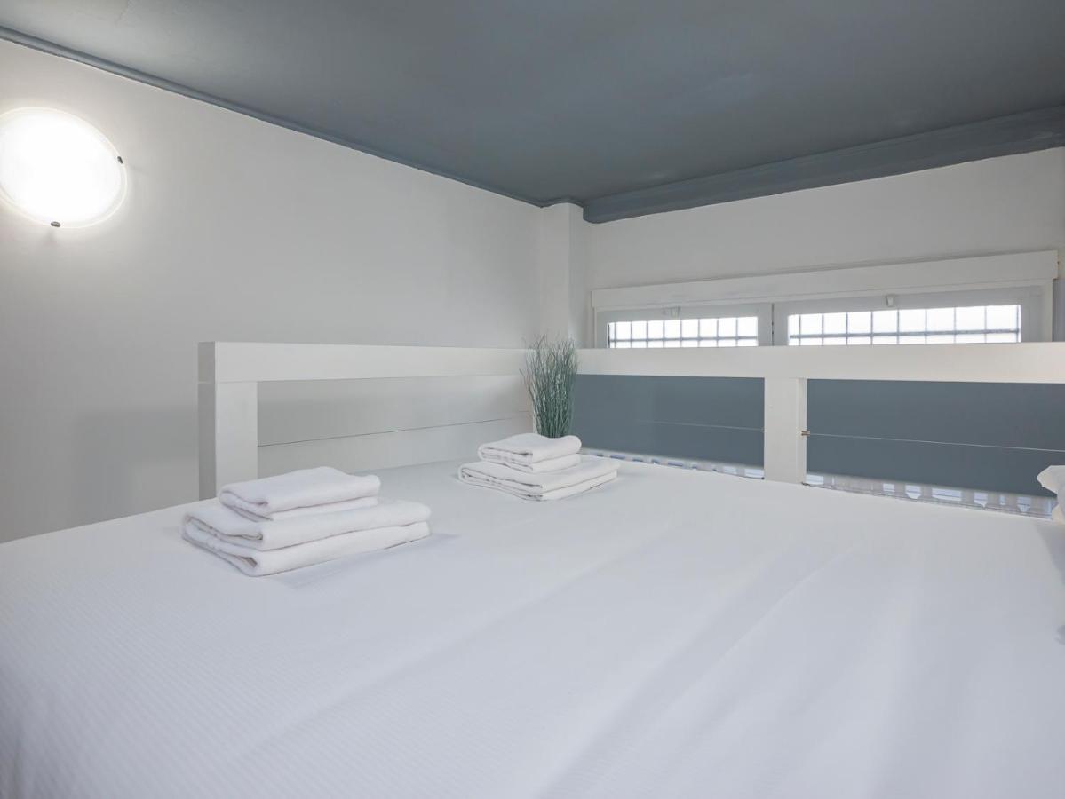 I Host Apartment - Neera 22 Milan Bagian luar foto